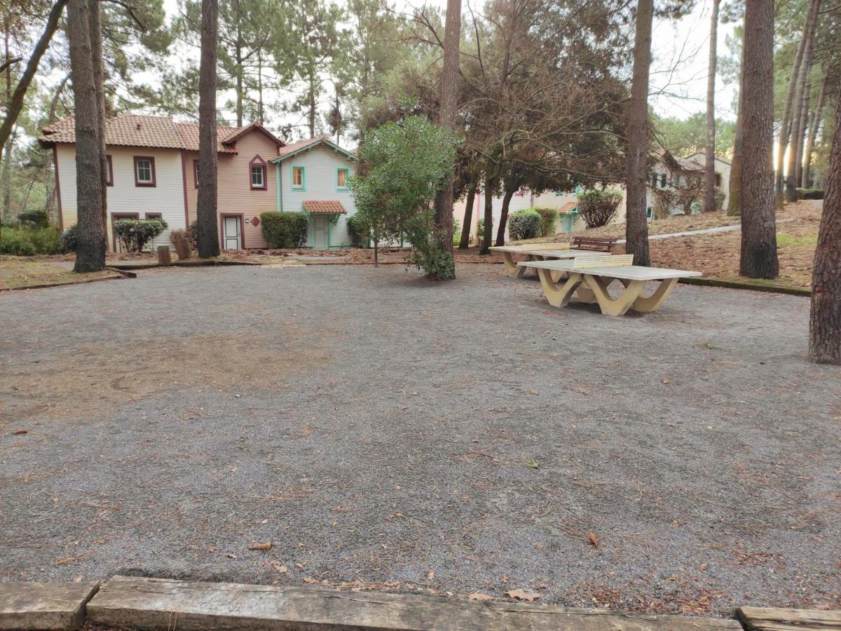 Un Nid Dans La Pinede Vila Lacanau Exterior foto